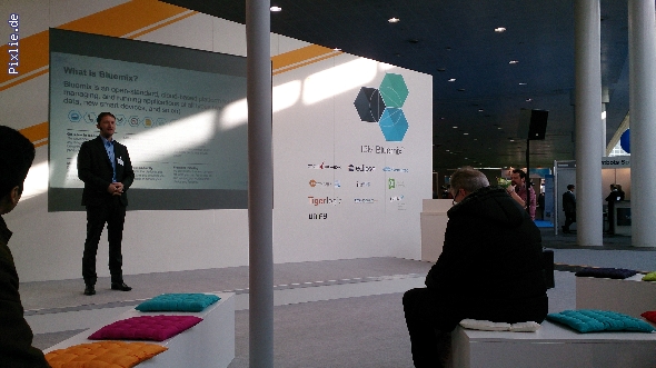 http://www.beruflichesgymnasium.de/pixlie/cache/vs_CeBIT 2015_DSC_0392.JPG